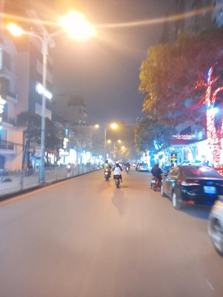 Chính chủ cần bán nhà 6 tầng 8 phòng ngủ phố Tôn Đức Thắng giá nhỉnh 4 tỷ