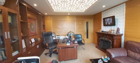 Chính chủ bán biệt thự mặt phố Lạc Long Quân 120mx4T Tây Hồ 0969040000