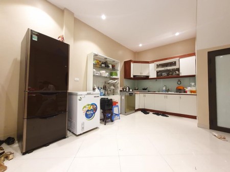 Bán nhà ngox 180 Nguyễn Lương Bằng, Đống Đa, vài nhà ra phố, dt 45m2, giá 4.5 tỷ