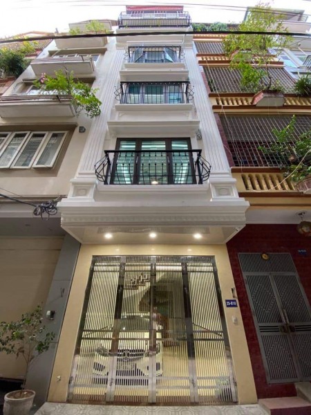 Bán nhà phố Nguyễn Chính, ô tô 5 Tấn đỗ cửa, 2 mặt thoáng rực rỡ, kinh doanh, dt 70m2, giá 7.65 tỷ