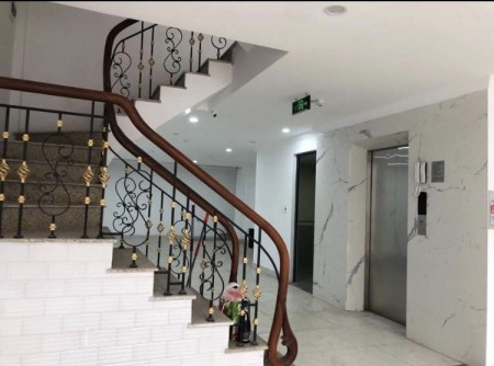 Bán nhà tại Bồ Đề Hồng Tiến, Long Biên, diện tích sử dụng 123m2, 6 tầng đúc kiên cố