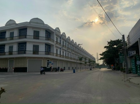 Đất nền dự án Uni Mall Center mặt tiền đường An Phú 18, giá bán 1.566 tỷ