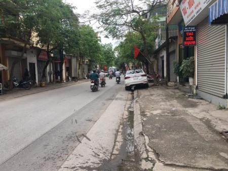 Mặt phố kinh doanh, Bán lô đất đường Quang Trung – Ngọc Hồi, 48m2, mặt 4m chỉ 78tr/m2