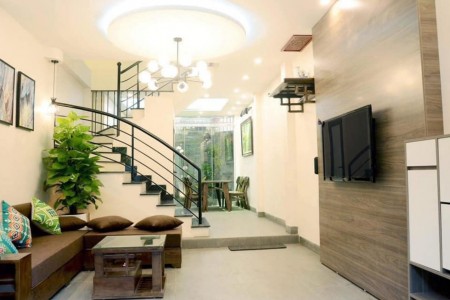 Bán nhà rất đẹp Đống Đa, diện tích sử dụng 50m2, giá nhỏ 6 tỷ, sổ chính chủ