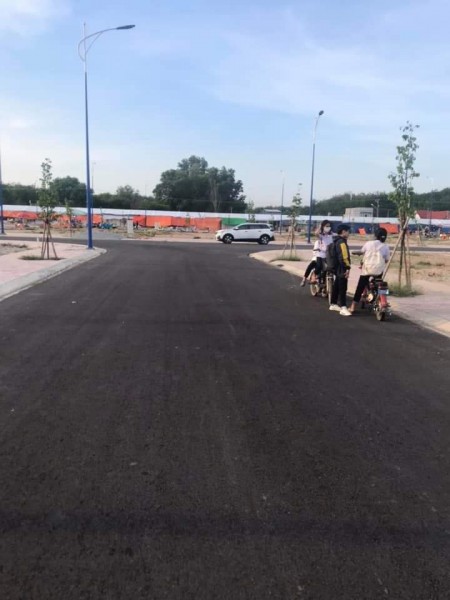 Mặt tiền ĐT750 Trừ Văn Thố Bàu Bàng, 2 lô liền kề dt 10x18m, thổ cư 100%