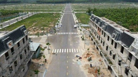 Bán đất đầu tư tại Tân Uyên liền kề Visip 3 đối diện Visip 2, mặt nhựa DT742