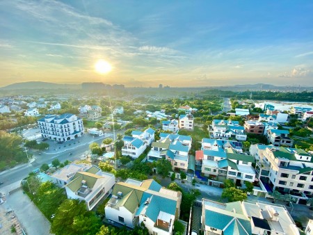Căn 2 pn view biển và công viên, đấy nhanh covid giảm 200 triệu, giá có nội thất, lh 0963427327