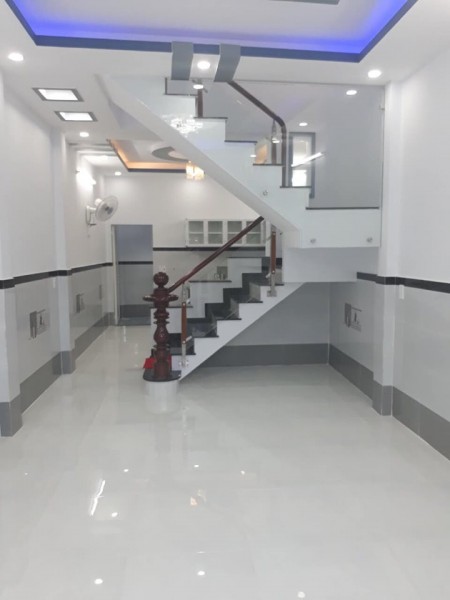 Siêu phẩm nhà 4 tầng dt 30m2, giá 2.35 tỷ phố Bằng Liệt Hoàng Liệt Quân Hoàng Mai, HN