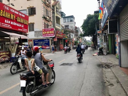 Nguyễn Đúc Cảnh, kinh doanh sầm uất, cấp 4, dt 65m2, mt 4.6m, giá nhỉnh 4tỷ