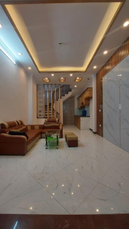 Nhà CỰC HIẾM 5 Tầng, 38 M2, phố Nguyễn Đức Cảnh, quận Hoàng Mai, giá 3.8 Tỷ