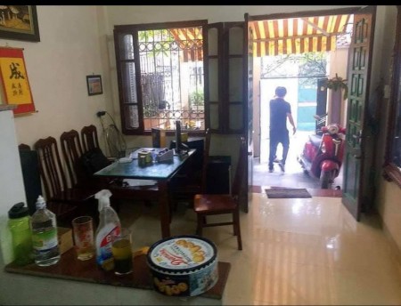Giá Rẻ 2.205 tỷ thoả thuận có ngay nhà dt 48m2 nhà Kiến Hưng vị trí đắc địa Hà Đông