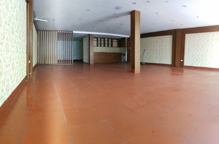 Cho thuê mặt bằng kinh doanh Dịch Vọng – Cầu Giấy dtsd 260m2, mt 7.5m, giá 45tr