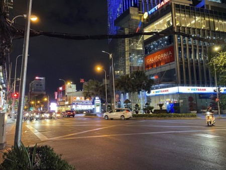 Nhà nát nguyên căn hẻm an ninh 3m Võ Văn Tần Phường 5 Quận 3 dt 6 x 8m giá 5.8 tỷ