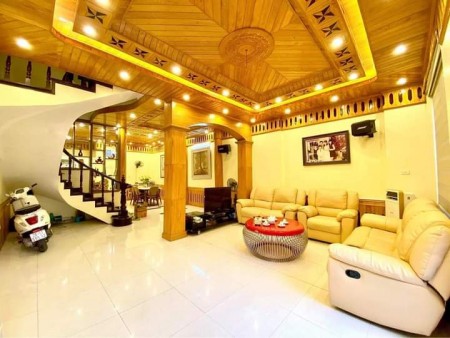 Vợ chồng tôi cần bán biệt thự phố Thịnh Quang Đống Đa dt 90m2, 4 tầng mt 5 nhỉnh 16 tỷ