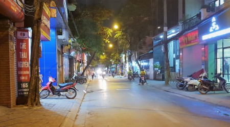 Nhà phố Nguyễn Ngọc Nại-Thanh Xuân. Vỉa hè, ô tô, thang máy. 82m2 7T 18 tỷ
