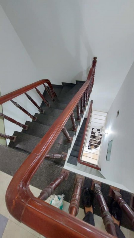 Bán nhà Phùng Khoang dt 71m2 5 tầng, mt 5m gia bán chỉ 6.45 tỷ Nam Từ Liêm