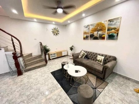 Bán nhà Khương Trung, nhà mới, full nội thất diện tích sử dụng 36m2, giá bán 3.3 tỷ