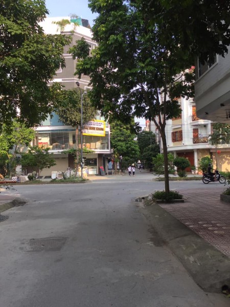 Chính Chủ Cần Bán Đất Liền Kề Dọc Bún La Khê Hà Đông 50m Phân Lô Đẹp