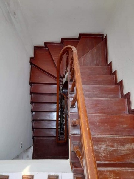 Bán Nhà Phố Thái Hà khu dân trí cao hiếm nhà bán 10m ra ô tô tránh 4 ngủ đủ công năng dt 42m2x4T giá 4,2 tỷ.