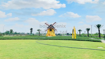 Chính chủ sang nhượng nhà phố 75m2 giá cực rẻ tại Cần Giuộc, sổ hồng riêng
