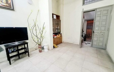 Bán nhà nguyên căn Cổ Nhuế giá bán 4.6 tỷ, 5 tầng, ô tô Santafe đỗ, 2 mặt thoáng