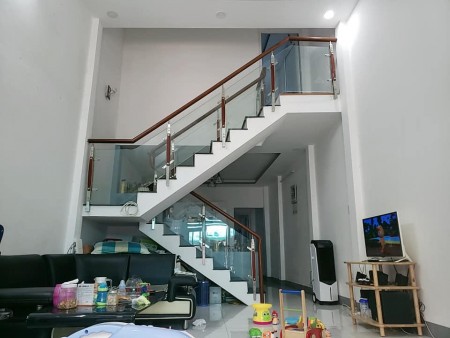 Bán nhà Trường Chinh diện tích sử dụng 48m2, 2 tầng, bê tông cốt thép giá chỉ 3 tỷ