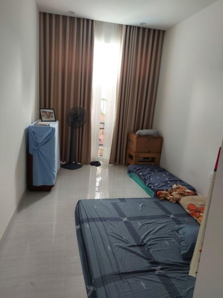 Bán nhà HXT đường Phan Văn Trị Quận Bình Thạnh dt 100m2 3 tầng giá chỉ 6tỷ3