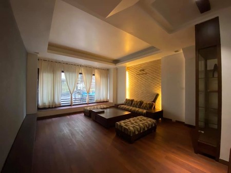 Bán Nhà Trần Duy Hưng 70m, 6 Tầng, MT: 12m, ÔTO đỗ cửa (Thang máy) kinh doanh.