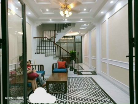 Bán nhà Khương Trung, ngõ thông oto, kinh doanh đỉnh, 34m2, giá 3.99tỷ.