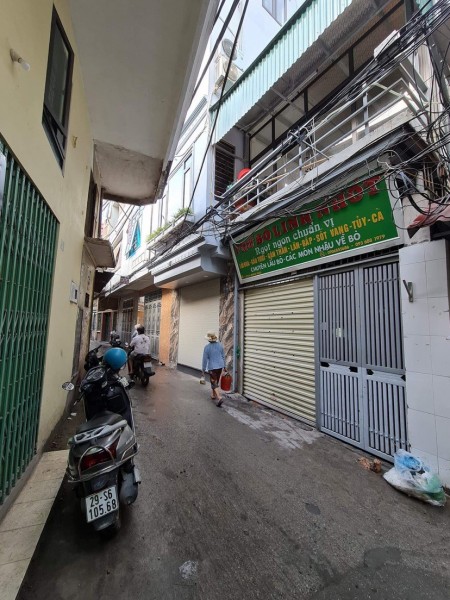 Bán nhà nguyên căn đúc kiên cố giá 2.75 tỷ vừa ở vừa kinh doanh, sổ đỏ vuông đẹp