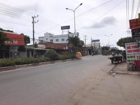 Chính chủ bán gấp nhà mới nguyên tem đường đan oto ra chợ Đức Hoà, Long An