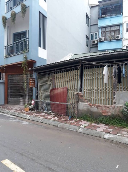 Bán nhà C4 ngõ 6 Đội Nhân ô tô tránh DT 25m2 MT 3,1m giá 3 tỷ. LH 0912442669