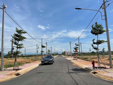 Cần bán lô đất diện tích sử dụng 100m2 mặt đường gần thành phố Phan Thiết