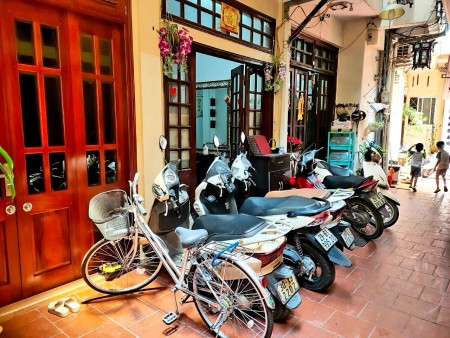 Bán nhà chỉ 2.7 tỷ vào ở ngay, nhà vuông đẹp trung tâm Quận Ba Đình, sổ đỏ đẹp