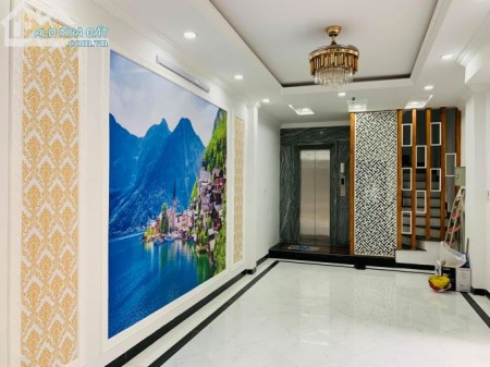 Bán nhà Lê Trọng Tấn, ô tô 7 chỗ vào nhà, tháng máy diện tích sử dụng 55m2, giá 9 tỷ