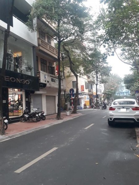 Cần bán nhà mặt phố Đỗ Quang, dt 50m2, giá 14,2 tỷ, giảm ngay 700tr cho KH giao dịch trong T8