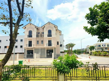 Cần bán Biệt Thự VIP xây thô trong Khu Đô Thị VSIP Từ Sơn Bắc Ninh, giá 5 tỷ