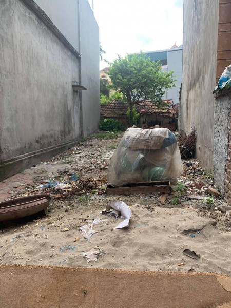 Cần tiền bán gấp mảnh đất 56m2 tại Kim Sơn Gia Lâm ngay sau trường Toà Án. LH 0983253436
