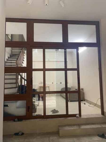 Bán gấp nhà phố Khương Hạ, Thanh Xuân, ngõ đẹp nhà đẹp. Diện tích 35m2, 5 tầng, mặt tiền 4.5m.