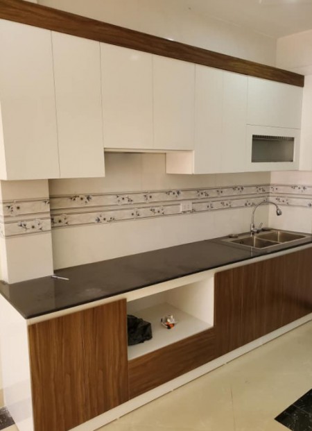 Bán nhà Xuân Phương, dt 30m2, 5 tầng đúc mt rộng, giá chỉ nhỉnh 2 tỷ, ngõ thông rộng, sổ sẵn