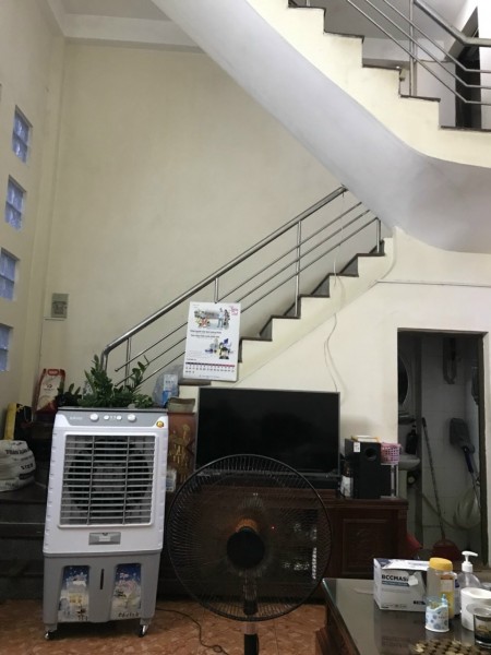 Bán nhà phố Xuân Thủy, Ngõ Rộng Thoáng Sáng Rực Rỡ, 5 tầng 3.5 tỷ
