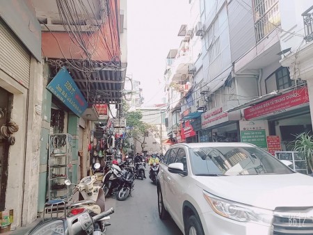 Hiếm bán nhà Minh Khai, mt 10m, kinh doanh ô tô tránh, diện tích 33m2, 4 tầng đúc
