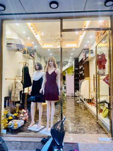 Bán nhà Trường Chinh, mặt phố trước nhà ô tô đậu, ở, kinh doanh rất tiện