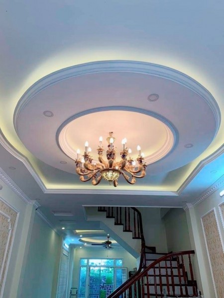 Bán gấp nhà phố Ái Mộ, lô góc siêu thoáng, diện tích 47m2, giá chỉ hơn 4 tỷ, lhcc