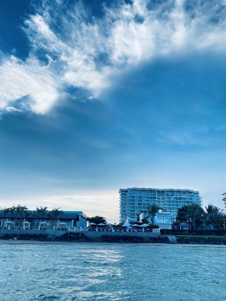 Nghỉ dưỡng với căn hộ tầm nhìn ôm trọn biển Đông. ưu đãi lên đến 7 lượng vàng, lh 0934073018