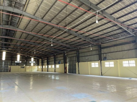 Cho thuê nhà xưởng 2200m2 Q. Tân Phú, gần Hòa Bình vs Tô Hiệu, Q. Tân Phú