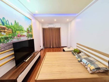 Bán nhà Đức Diễn,Phú Diễn, Bắc Từ Liêm diện tích sử dụng 45m2, 4 tầng, giá 4,6 tỷ