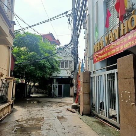 Bán nhà Cổ Nhuế Bắc Từ Liêm, siêu rẻ chủ rất thiện chí bán, dt 40m2 mt 3.5m giá 2.1 tỷ
