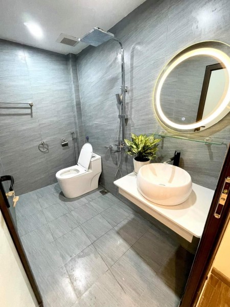 Bán gấp nhà Đường Láng, Đống Đa nhà đẹp ở ngay chỉ 3.25 tỷ. Liên hệ: 0368781929