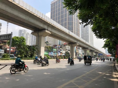 Mặt phố Nguyễn Trãi. Vỉa hè, ô tô, Kinh doanh, thang máy diện tích 120m2 8 tầng, giá 40 tỷ